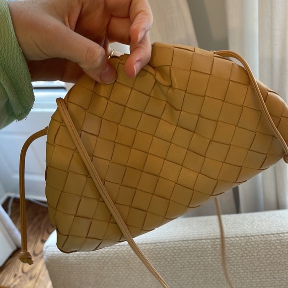 BOTTEGA VENETA MINI POUCH NWOT - Picture 16 of 16